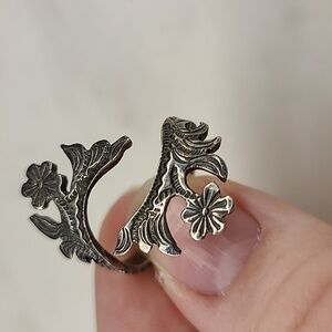 Silver Floral Women's Bypass Ring